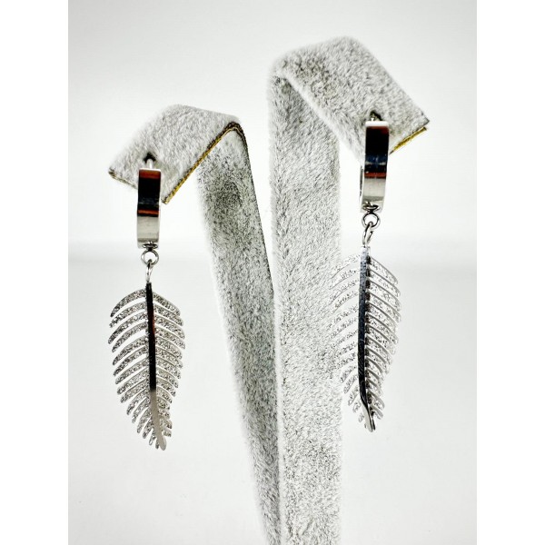 Gümüş Yaprak Detaylı Küpe